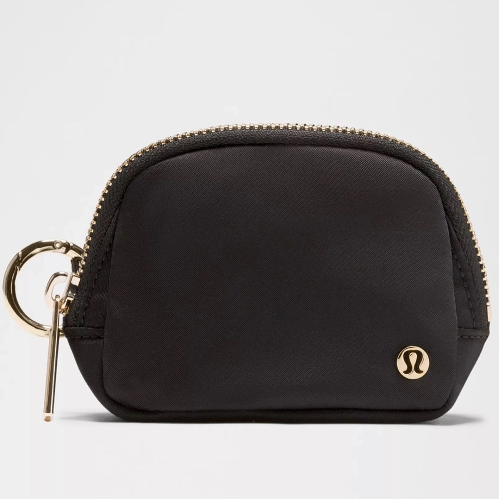 🖤 Lululemon Nano Pouch – Black with Gold Hardware